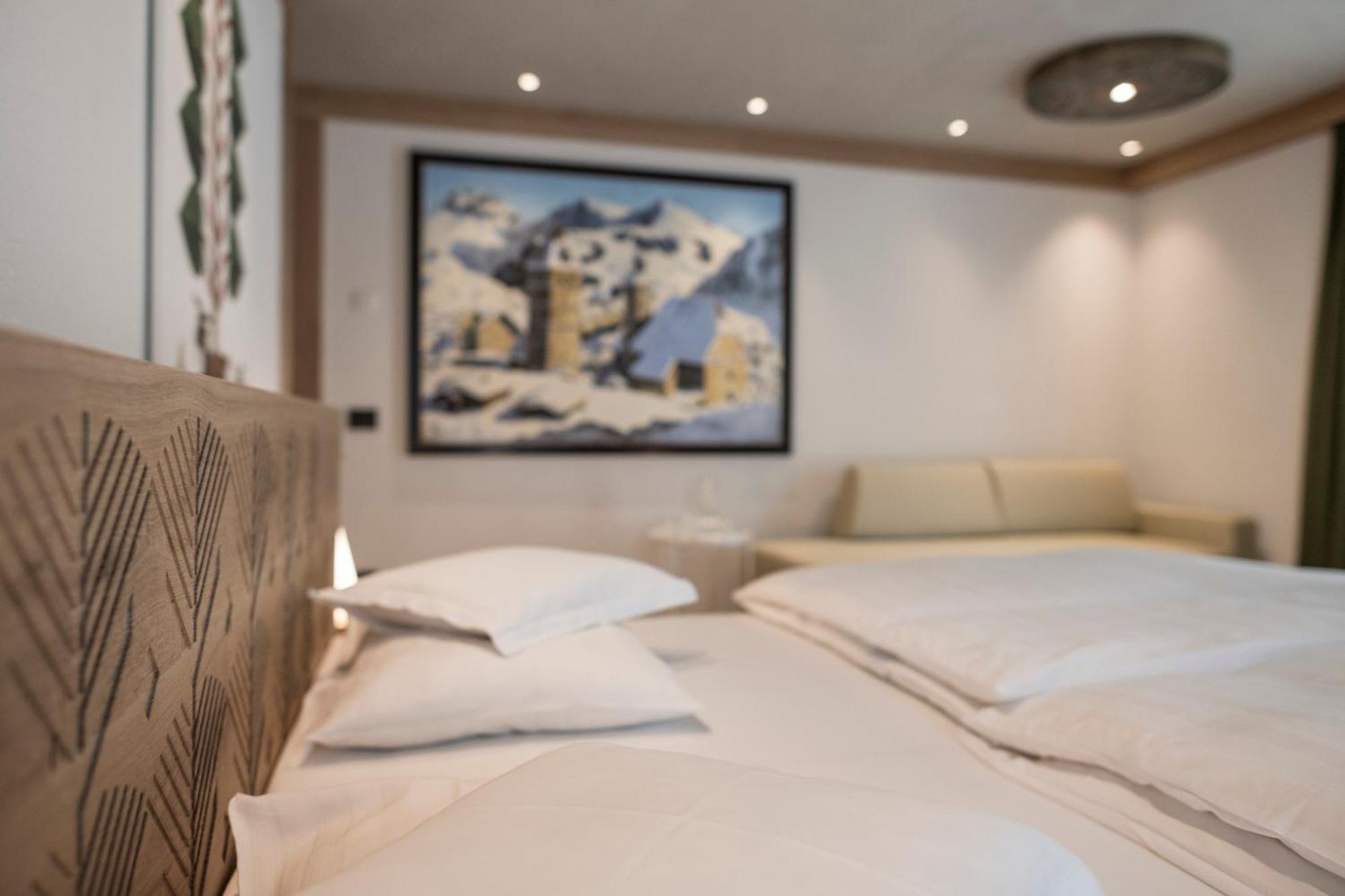 Posta Zirm Hotel Corvara In Badia Extérieur photo