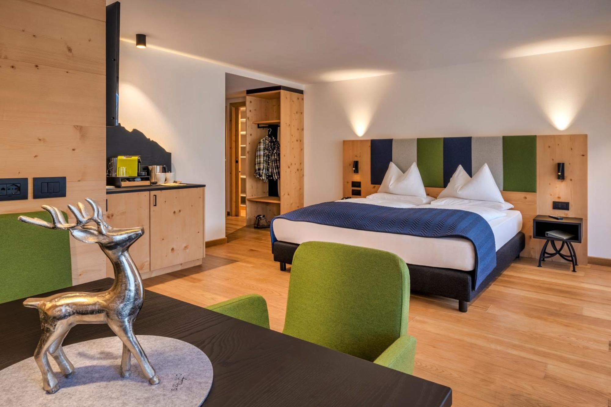 Posta Zirm Hotel Corvara In Badia Extérieur photo